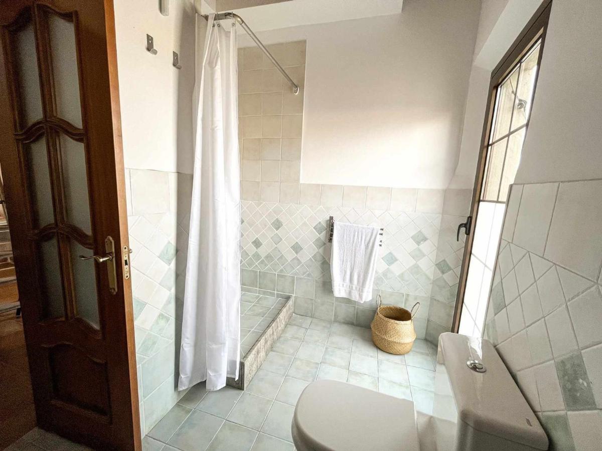 Romantic Duplex With Terrace And Great Views Girona Exterior photo