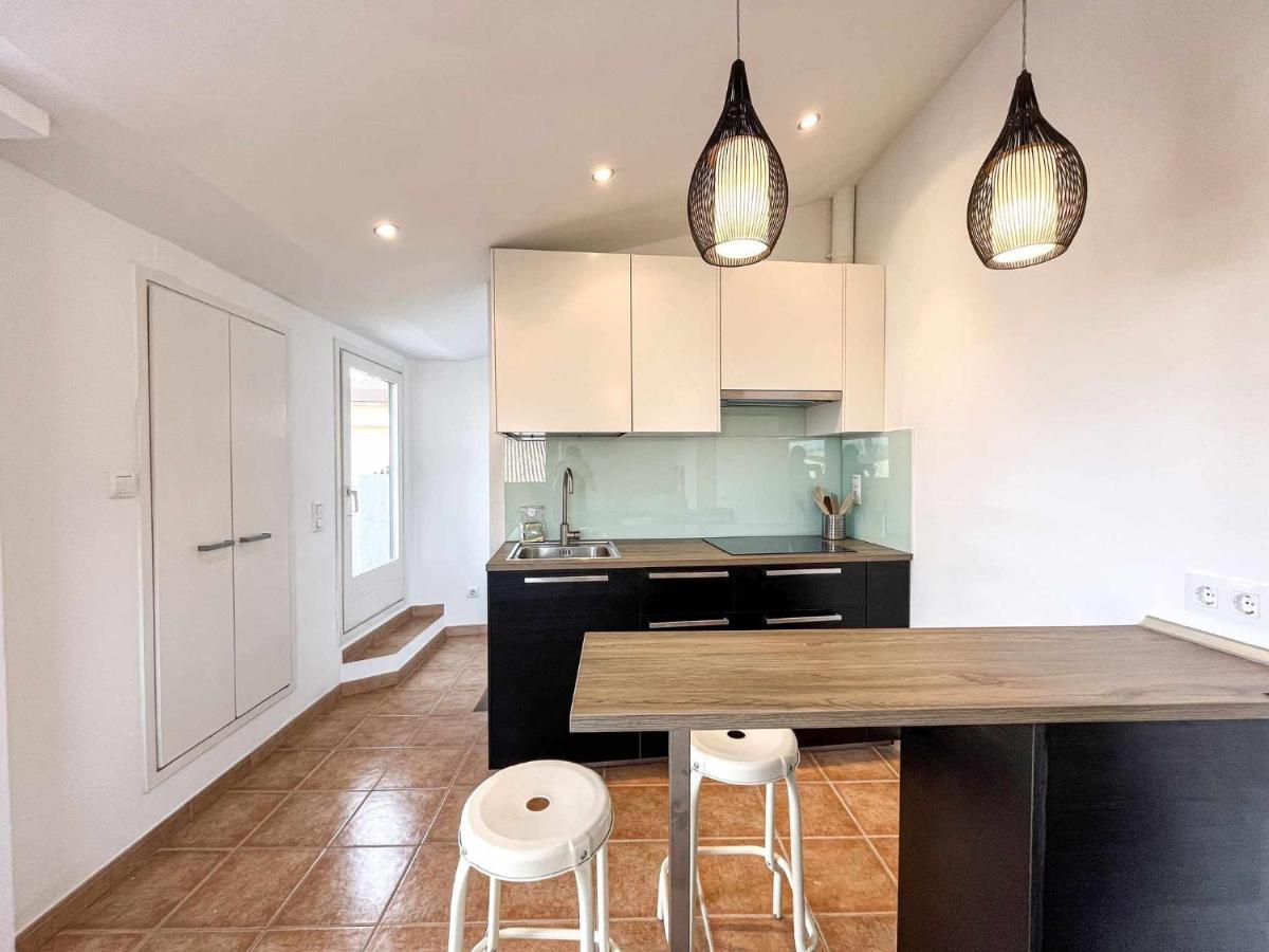 Romantic Duplex With Terrace And Great Views Girona Exterior photo