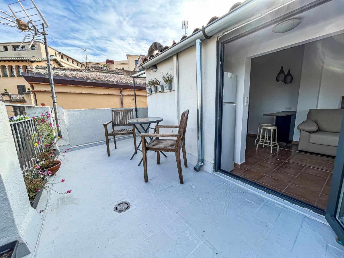 Romantic Duplex With Terrace And Great Views Girona Exterior photo
