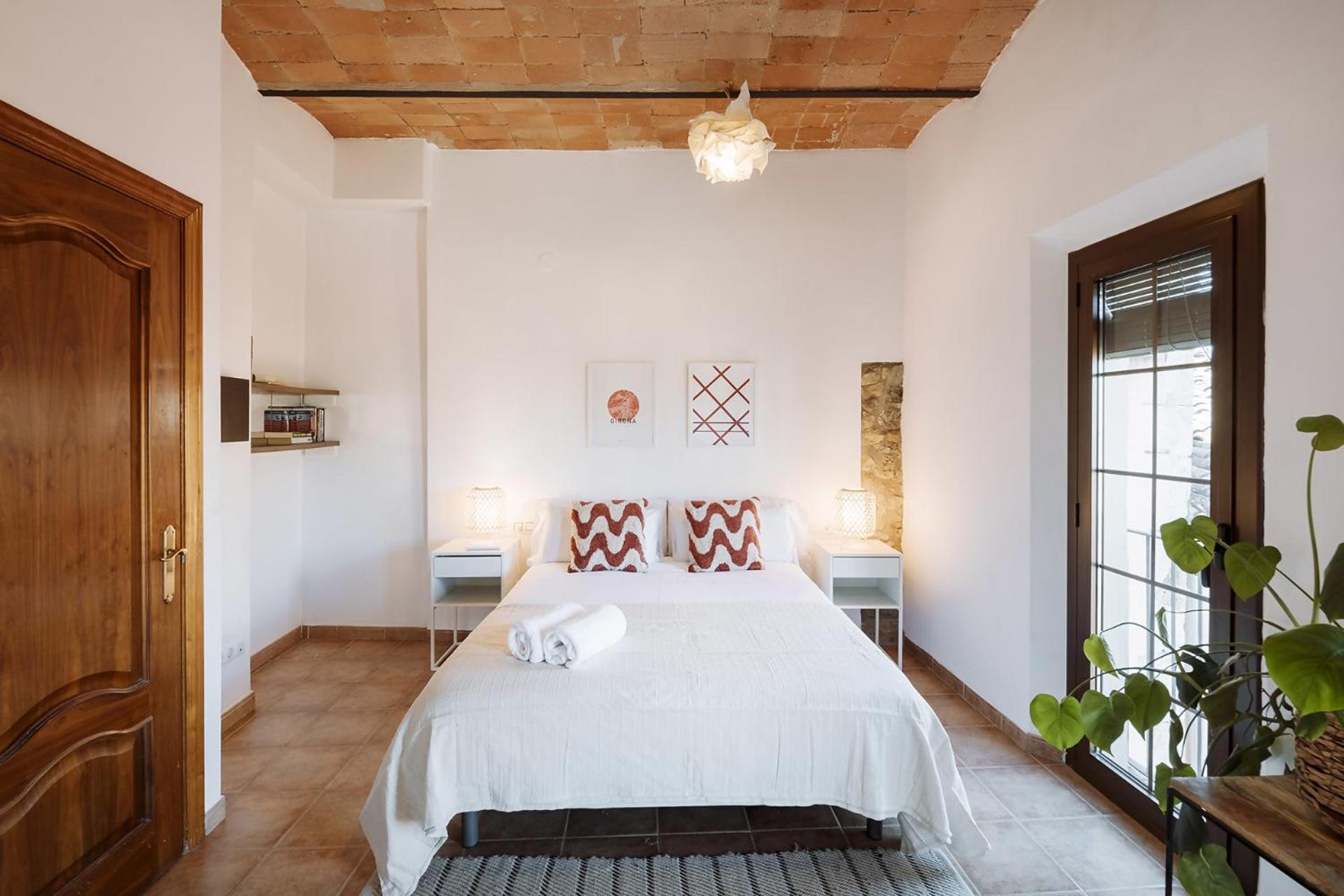 Romantic Duplex With Terrace And Great Views Girona Exterior photo