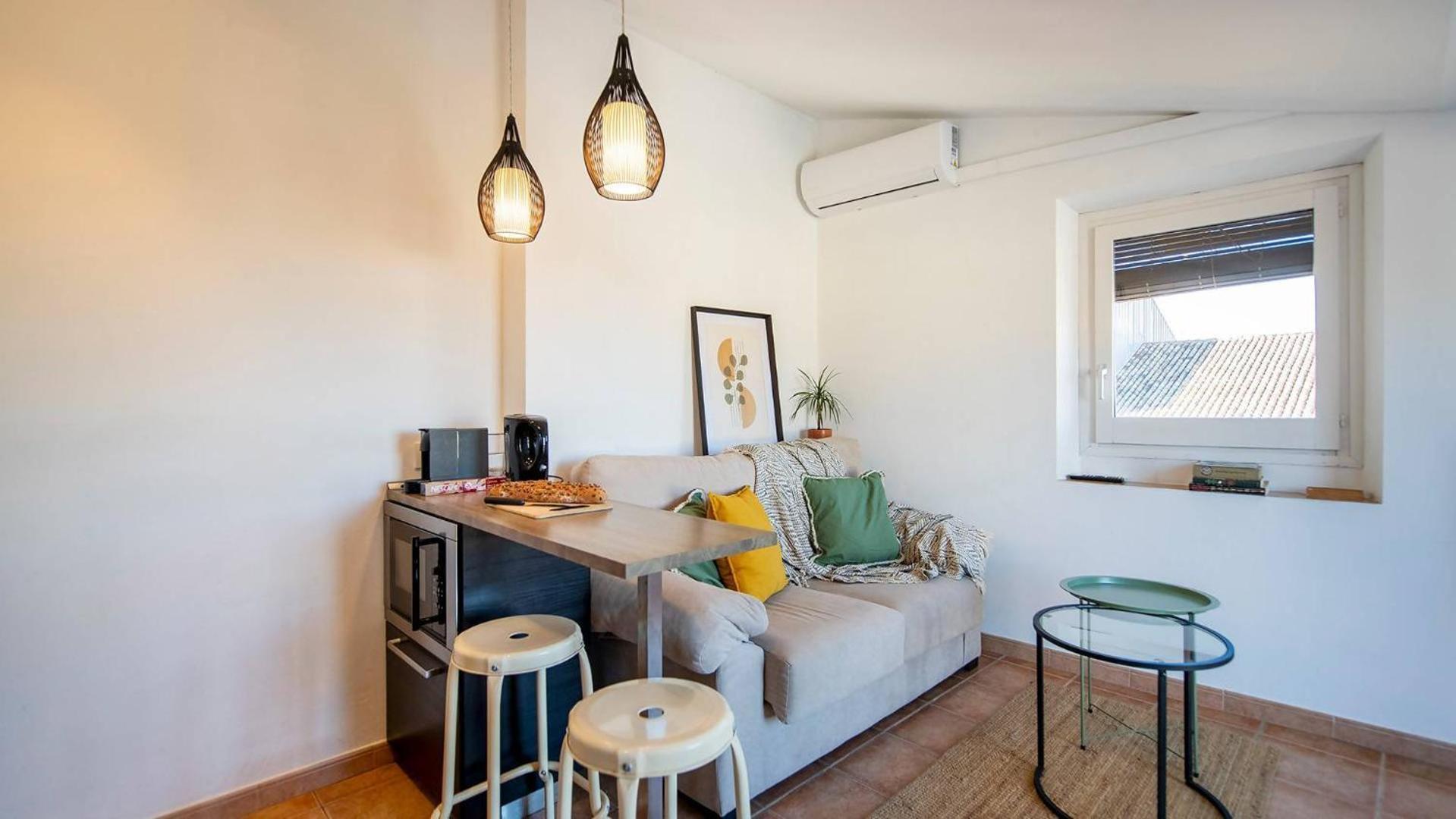 Romantic Duplex With Terrace And Great Views Girona Room photo